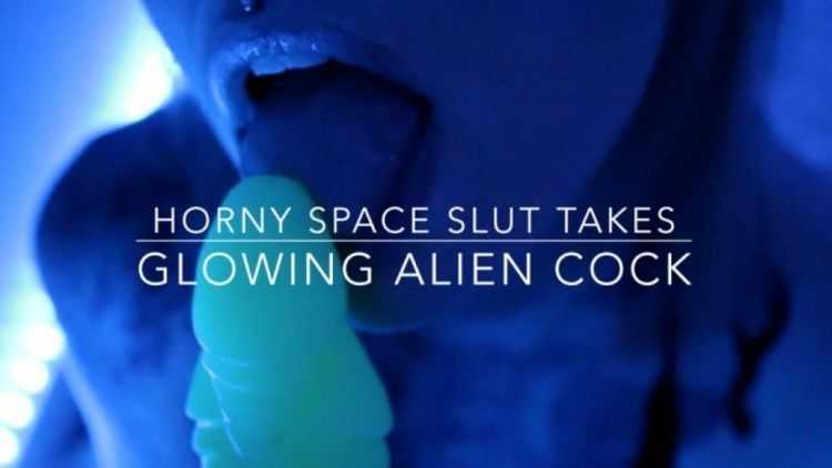 jasperswift horny space slut takes alien cock