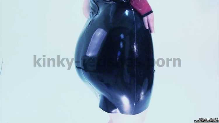 Aeryn Walker – Worship My Shiny Latex Ass