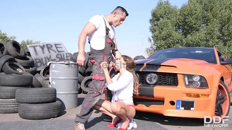 DDFNetwork – HandsOnHardcore presents Baby Nicols in Mustang Model Fucked Hard – 20.10.2018