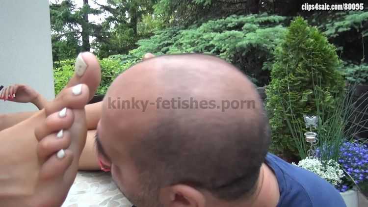 Foot licking – Lady Rea, Lady Alice – 5 Days At The Lake – DAY 1 – Lick Our Dirty Feet Clean For A Beer! – Dirty Foot Worship And Humiliation