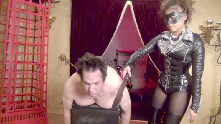 Female Domination – Asian Cruelty – A VIOLENT BEATING BEFITTING A PRINCESS Starring Princess Inari Kai