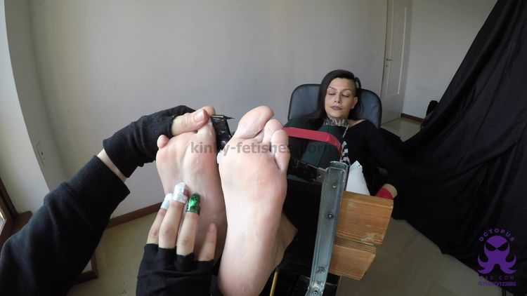 Soles tickling – Octopus – First Time Eve – Feet in the Stocks – Soft and Ticklish Size 9