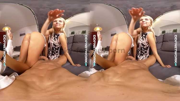 DDFNetworkVR presents Nikky Dream, Karol Lilien