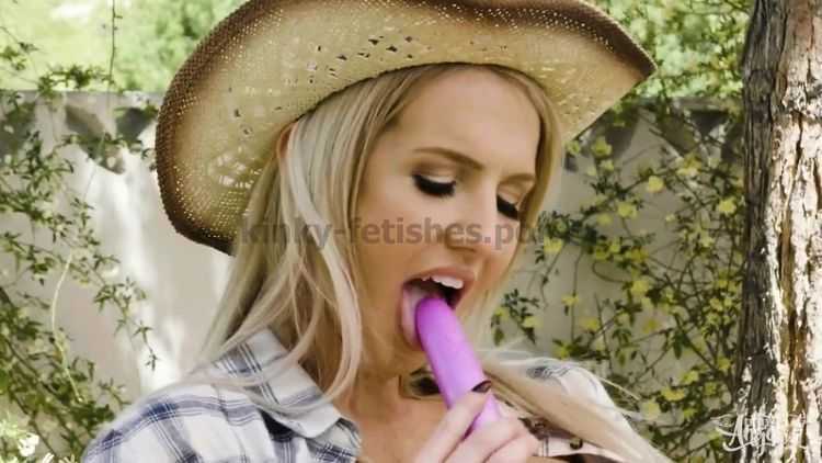 Kayleigh Coxx Cowgirls Just Wanna Have Fun