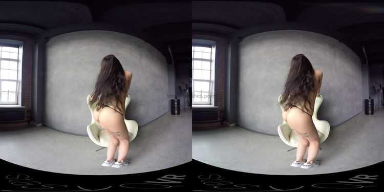 virtual reality - StasyQVR presents Sporty Brunette Gets Naked original 2 LR 180