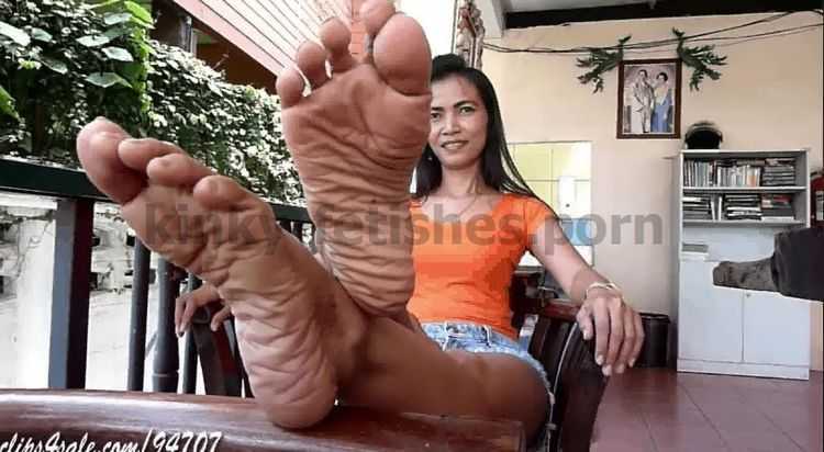 femdom - Thai Girl Feet – Kwans incredibly wrinkled soles