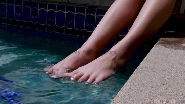 Online video Alex Blake Wet Feet  Jun 27th, 2018 feet