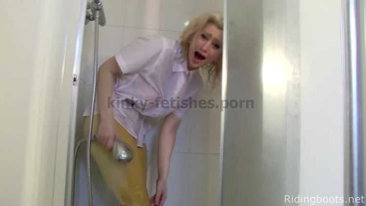 Online video Nina - 07-Mar-2014 feet