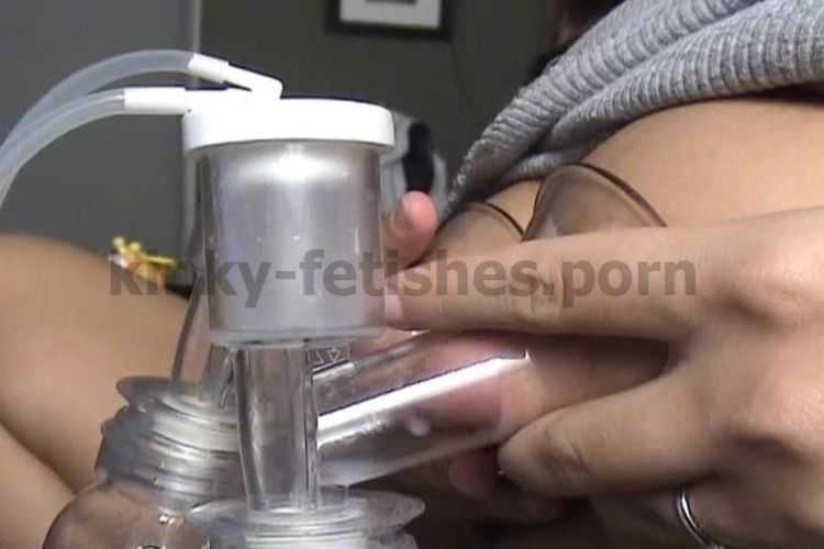 Online video Renna Ryann - ONLY VIDEO OF ME EVER USING A BREASTPUMP hardcore