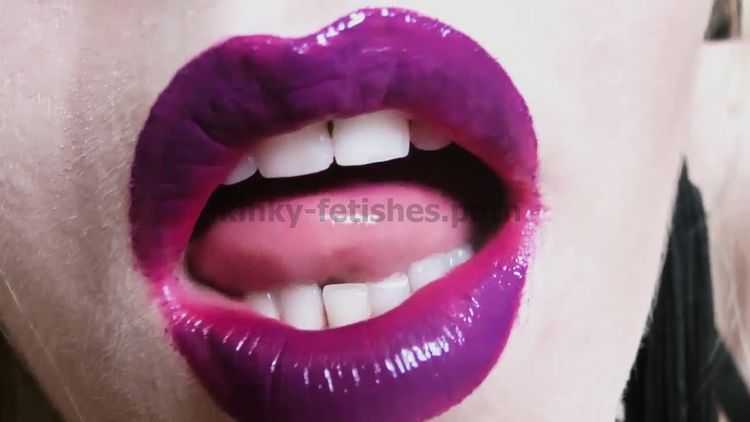 Porn online Goddess Celine - Eye Catcher Lips and Purple Balls femdom