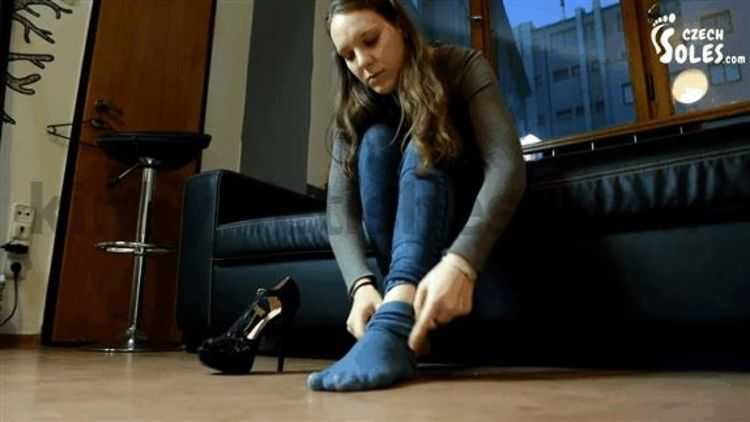 Porn online Czech Soles - Trying High Heels On Her Sexy Feet femdom