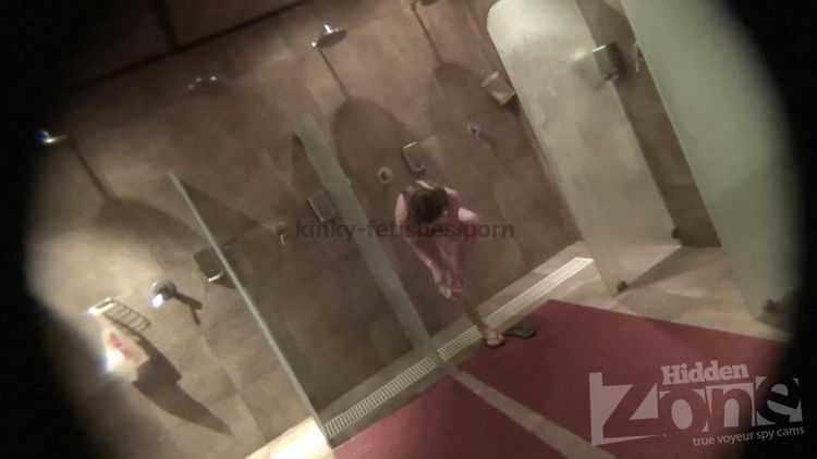 Online Tube Voyeur shower - voyeur