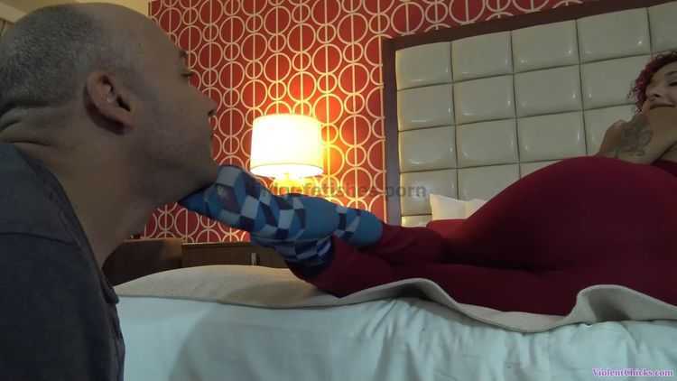 Online porn Miss Daisy laughs at her slave boy - Socks Fetish