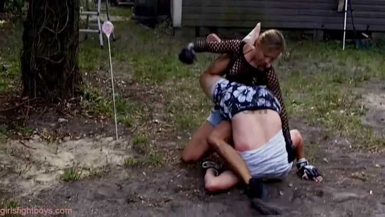 Porn online Girls Fight Boys - Upgrade vs. YouTube Guy Backyard Afternoon Fight