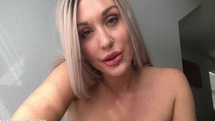 Online femdom video Lindsey Leigh - My Type Of Man