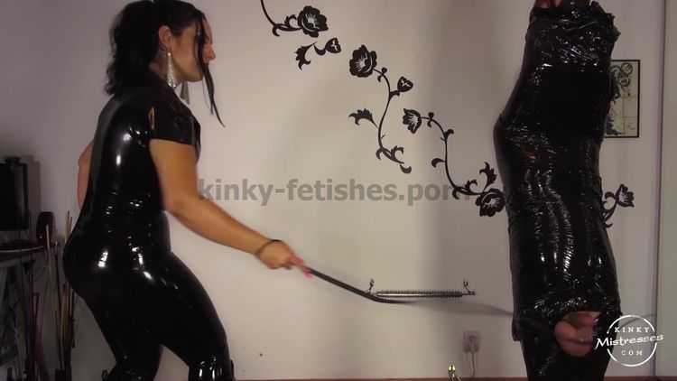 Online femdom video Kinky Mistresses - Big Ball´s Whipping