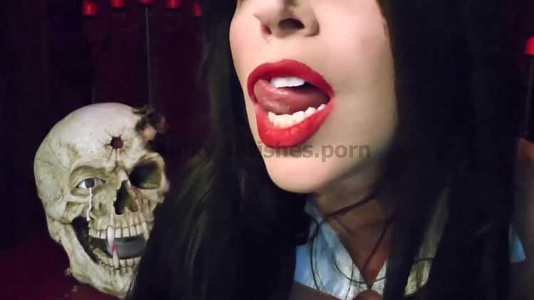 Online femdom video Anastasia Pierce - Vampirella Frost Trance