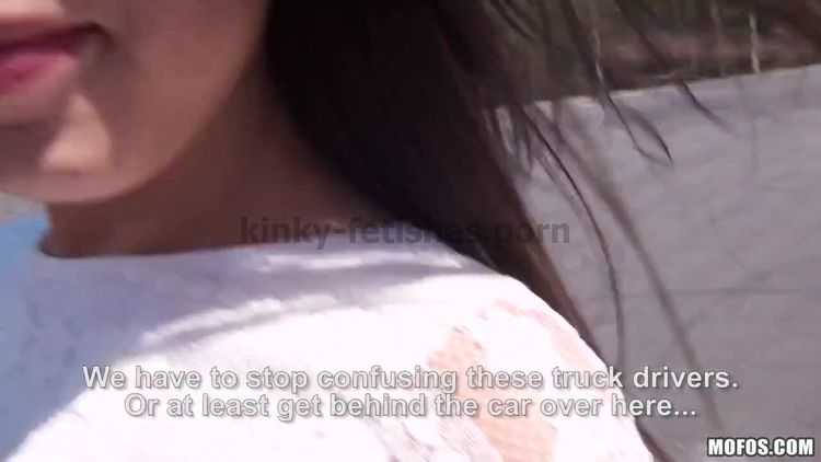 Online Fetish video Horny young girl anal sex in car and outdoors