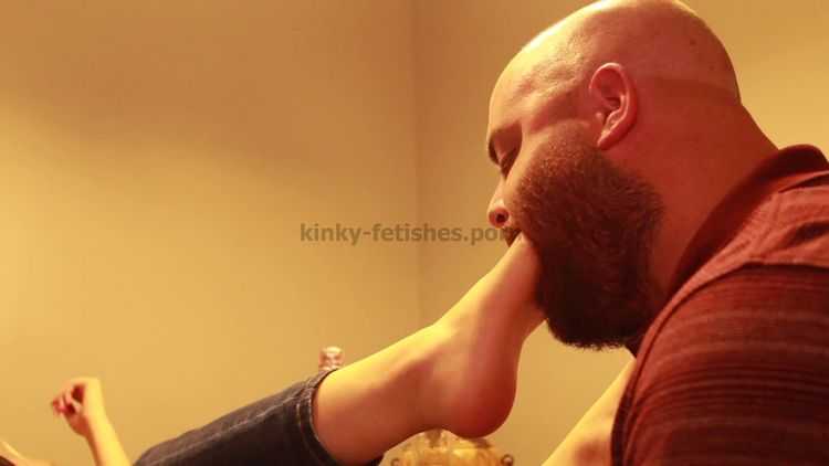 Online Fetish video Kat Soless – Kat Gags Her Coworker [Foot Gagging, Foot Fetish, Footdom, Foot Domination, Kat Soles, Footworship, Footlicking, Foot Licking, Foot Worship]