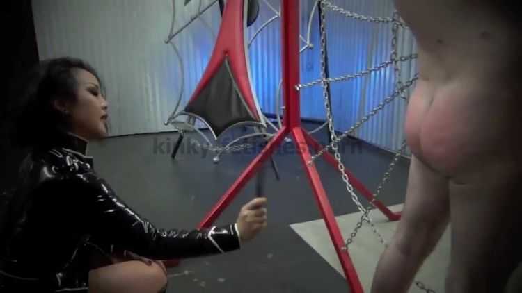 Online Fetish video Asian Cruelty – TRAPPED IN A WEB OF PAIN. Starring Mistress An Li [PADDLING, EXTREME DOMINATION, FEMALE DOMINATION, FEMDOM, CORPORAL PUNISHMENT]