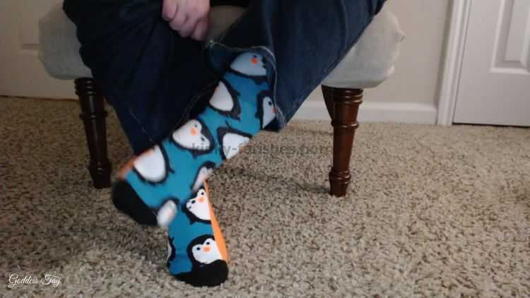 Online Fetish video Goddess Tay - PERFECT SOCKS