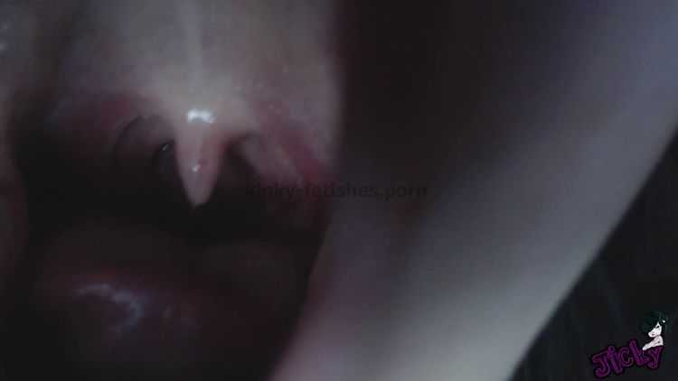 Porn tube JickyJ - Throat Close Up with Bubbles