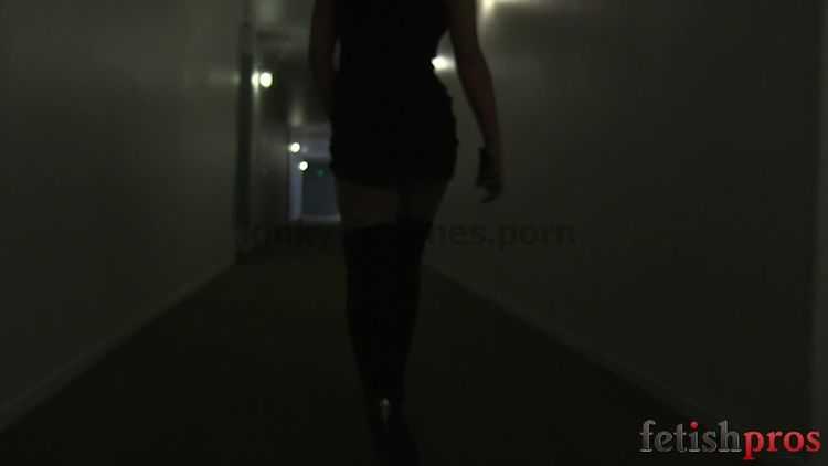 Porn online FetishPros presents 119-03-Juliette March-Hallway Teaser