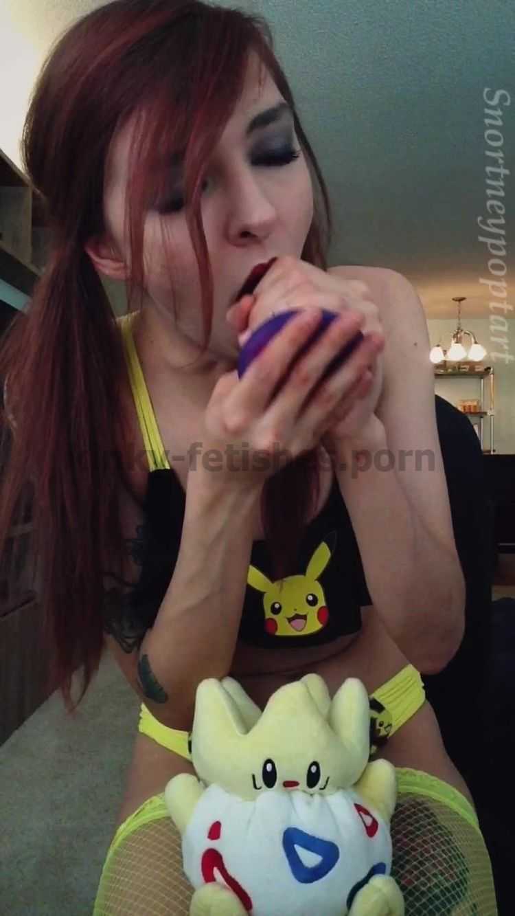 Porn online snortneypoptart – hot anime girl trains throat for stuffie