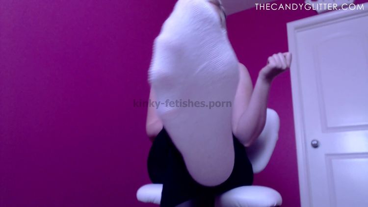 Candy Glitter - Sniff & Lick My Stinky Feet - Footworship