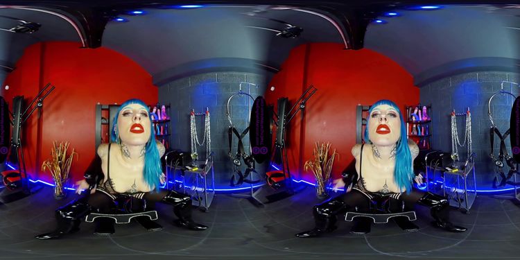 The English Mansion - Mistress Bliss - Breathe My Smoke - VR - Smoking