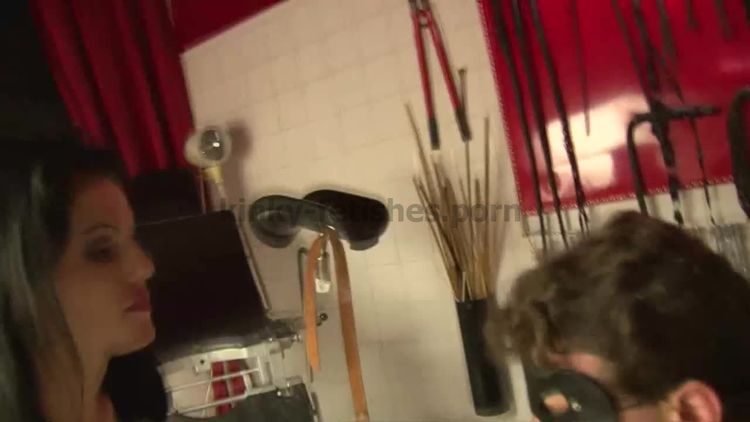 Femdom Goddesses - Lady Blackdiamoond - Faceslapping For Slave: Short And Very Intensive