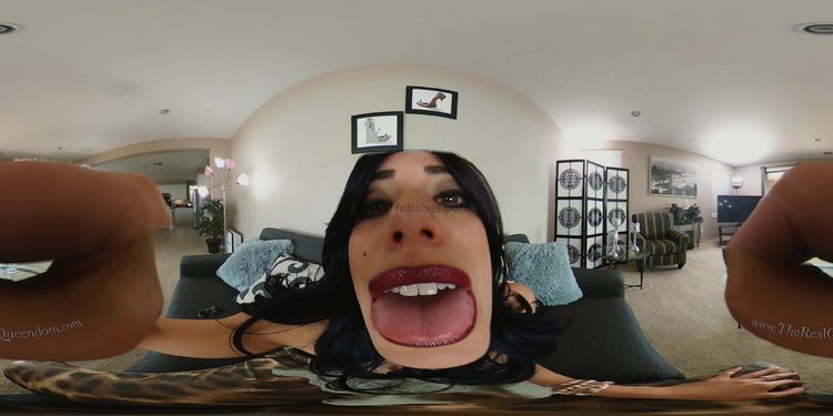 Video online The Queendom RavenRae Will Eat You and Forget You VR 360