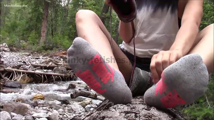 Video online Miss Melissa - Puma Socks after Hiking