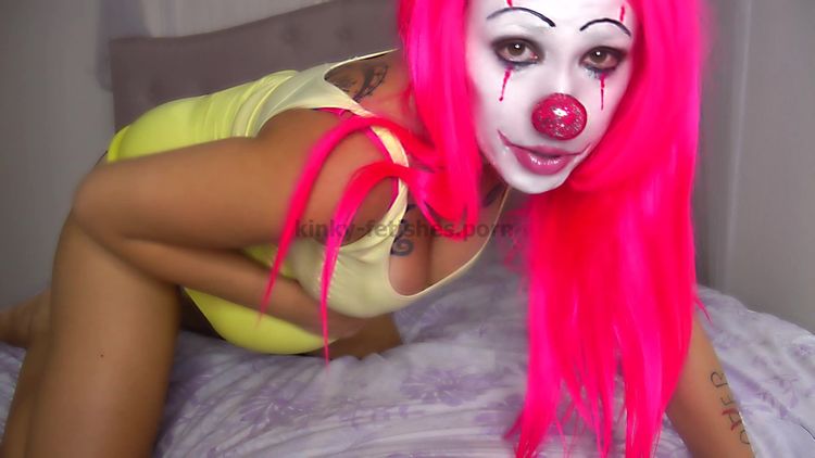 Video online Kitzi Klown – Pregnant Clown In Labor