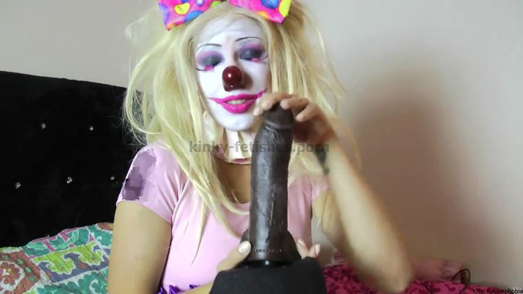 Video online Kitzi Klown - You Craaave Cock