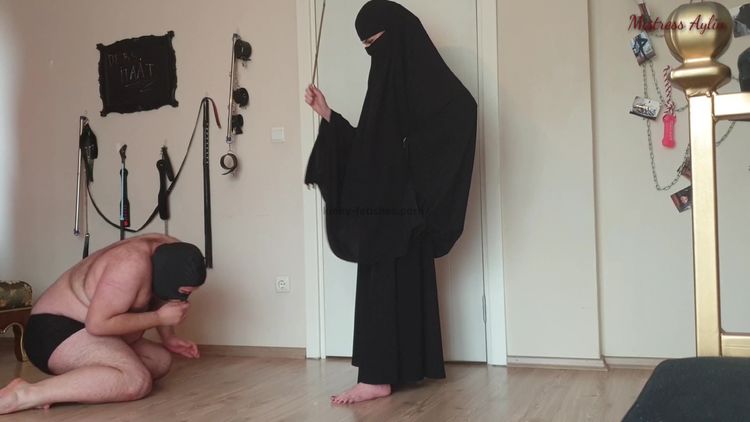 Video online Turkish Mistress Aylin - Muslim Goddess - Humiliation