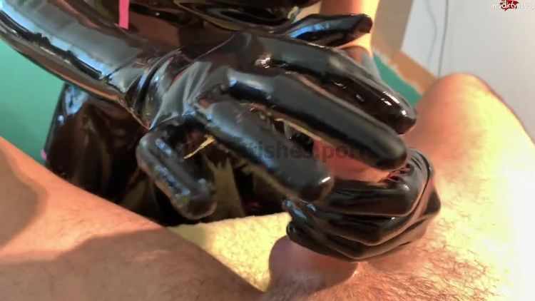 Video online Latex Handjob with Huge Cumshot