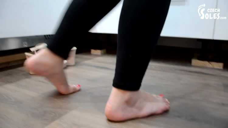 Czech Soles – Mia – Powerless to her feet – POV, Footlicking