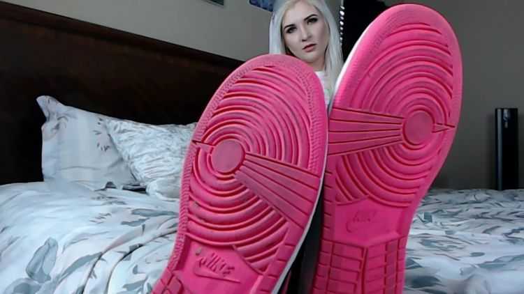 Serenity Sky – Dirty Disney Shoes – Shoeslicking, POV