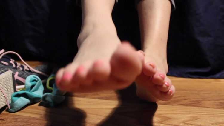 Cherry Blazedd – After Gym Stinky Socks – Footlicking, Foot Play