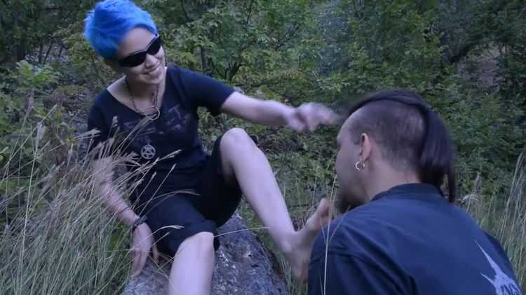 Foot Gagging – Outdoors, Female Domination