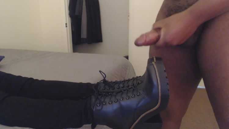 Junglefever69x – You Missed A Spot – CEI, Boot Worship