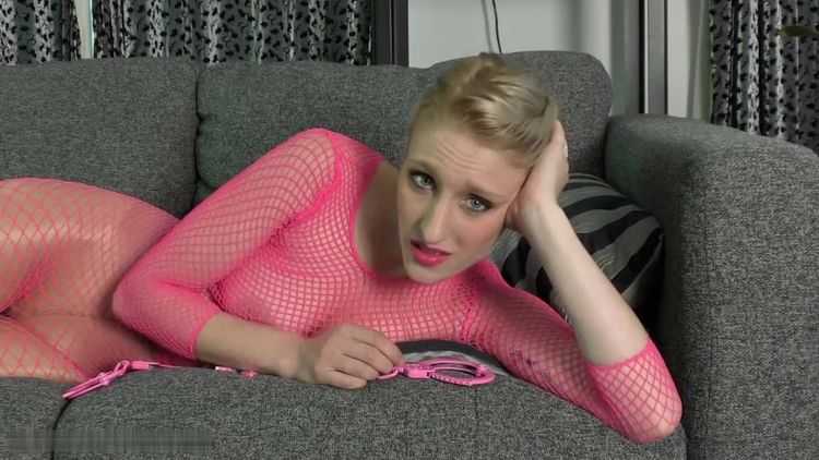 Carlin Says – Cuddles With Carlin – Humiliation – Female Domination, Locked Dick