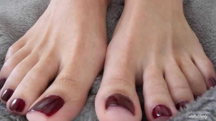 Stella Liberty – Candy Appe Toe Tease – Fetish – Long Toes Fetish, Toe Ring Fetish