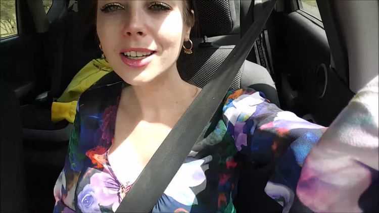 ManyVids - Jade Styles - Smoking In The Car Makes Jade Horny