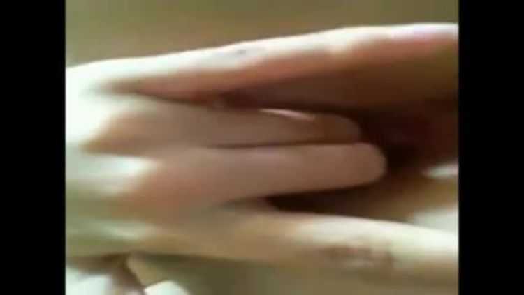 Horny amateur teen fingering pussy on webcam close up