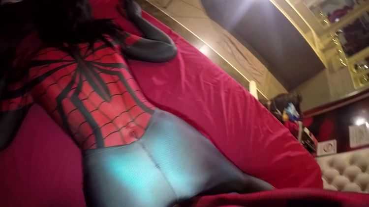 Natacha Guapa is Spidergirl Creampie