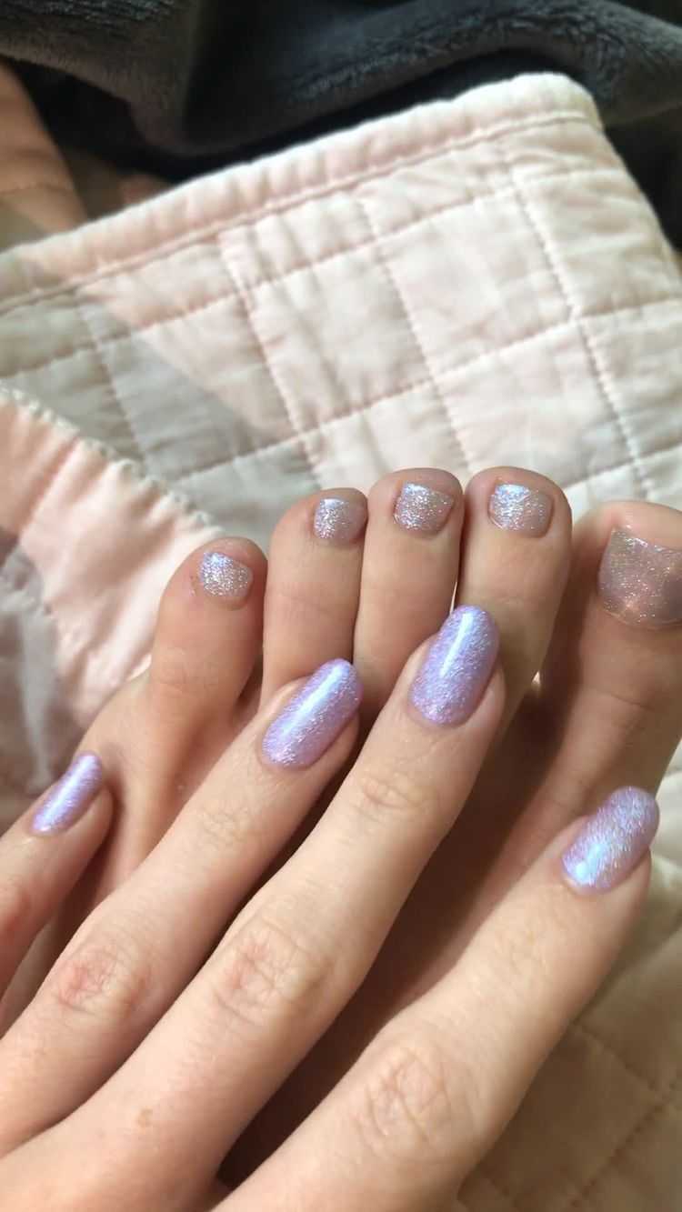 OnlyFans presents London Lix in 2019-10-16 Suuuuper sparkly holographic mani pedi. Thanks to the