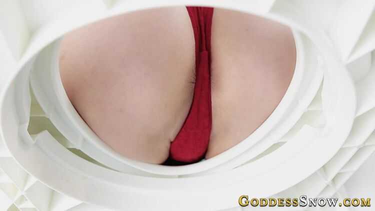 GoddessAlexandraSnow – Chained Beneath the Toilet