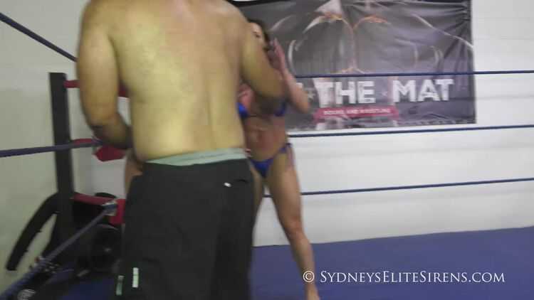 Scissors – Sydneys Elite Sirens – 2 ON 1 BEATDOWN AT LIVE EVENT – Brandi Mae and Sydney Thunder